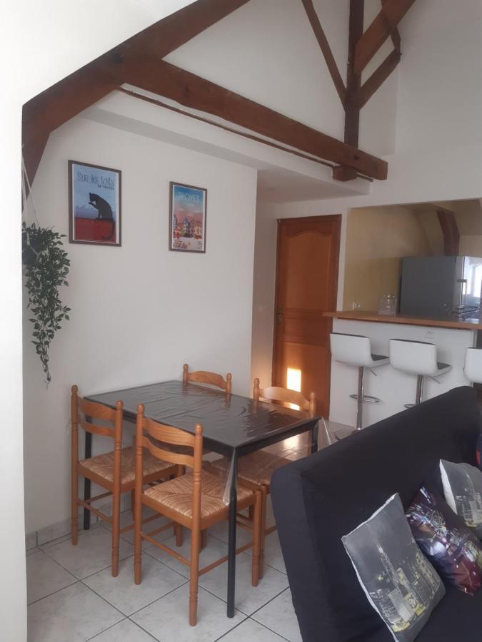 72M² Proche Centre Historique De Troyes Apartment Bagian luar foto